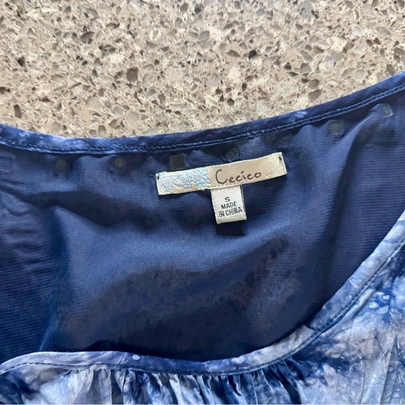 Tie-Dye Blue Sheer Oversized Blouse with Studded Accents - Size S ⭐✨ - Picture 2 of 12